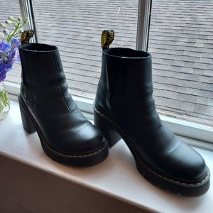 DR. MARTENS ‐ SPENCE LEATHER FLARED HEEL CHELSEA BOOTS